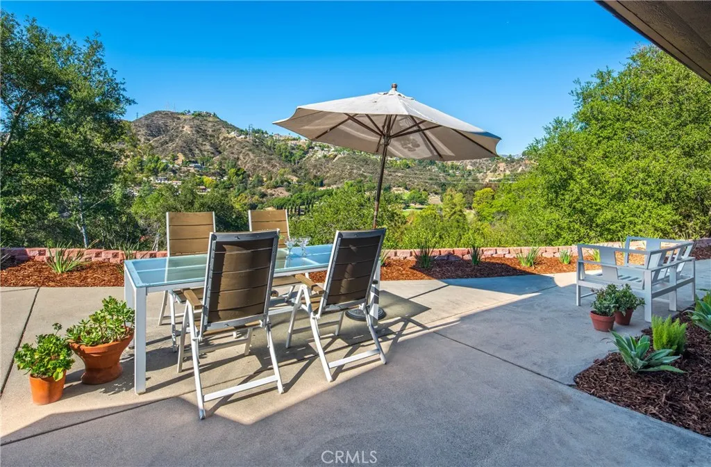 3025 Hollywell Place, Glendale, California 91206 home-pic-30